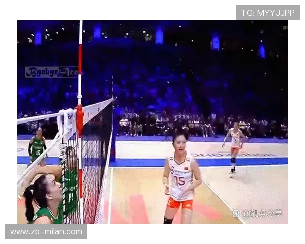 女排防守到底拼到摔出界，燃爆你的运动热情！